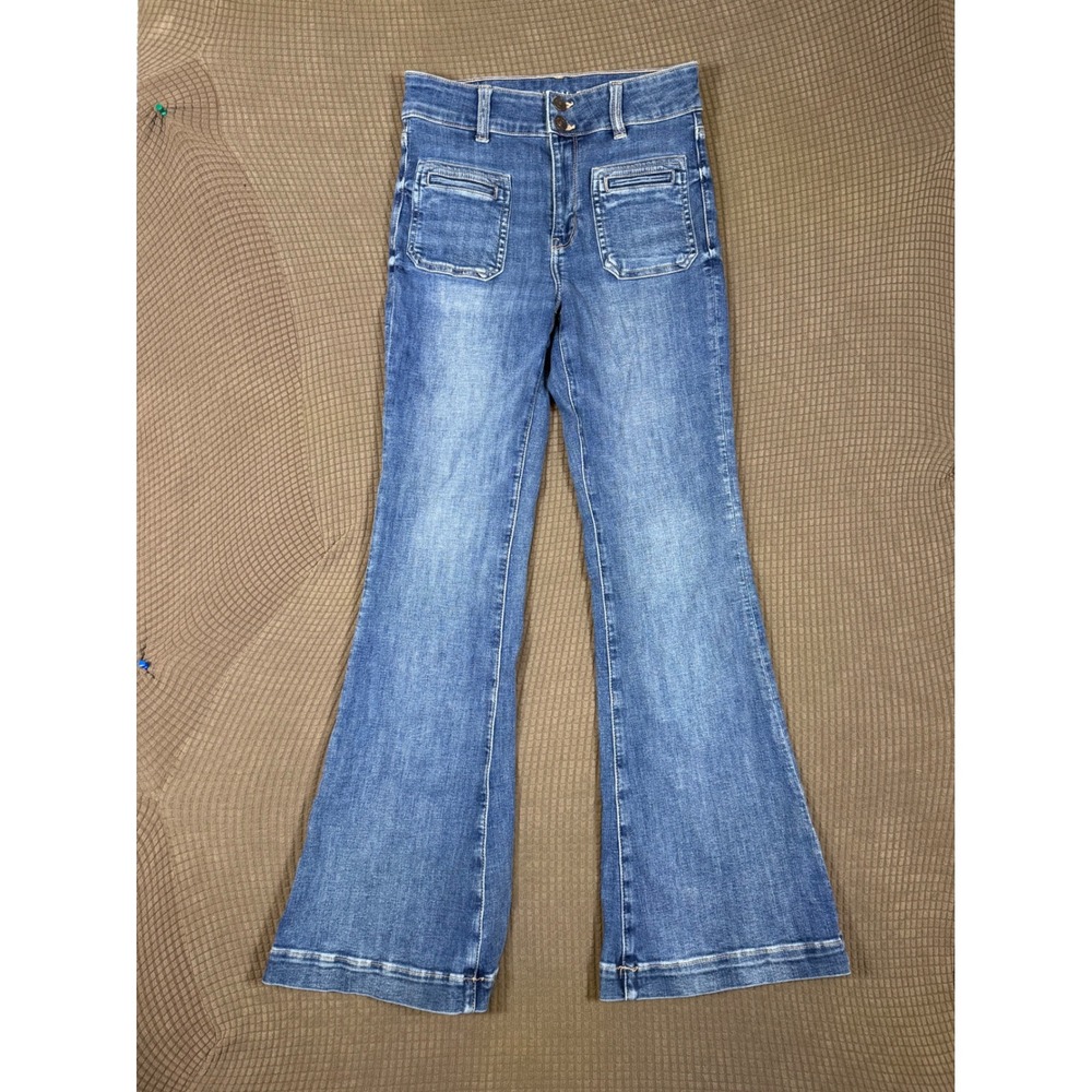 k11: Super High-rise Flare Jeans American Eagle size 2